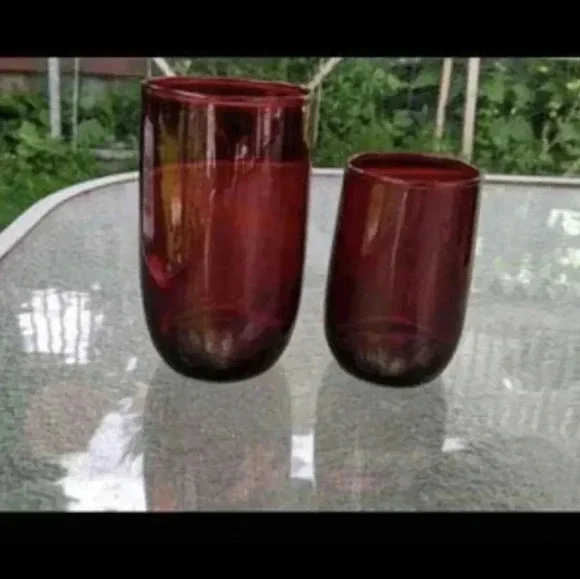Ruby  Red glassware - Picture 2 of 10
